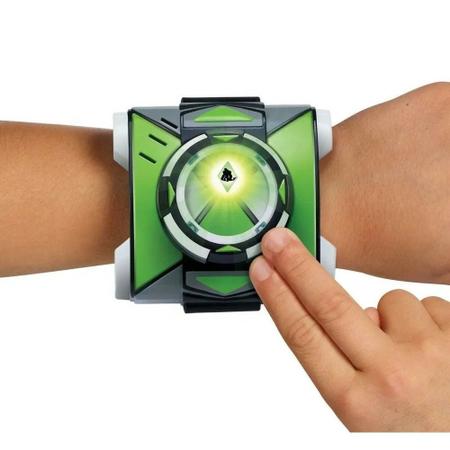 Ben 10 Relogio - Omnitrix Omni-Strike 10 Aliens Com Luz E Som Sunny -  Relógio Masculino - Magazine Luiza