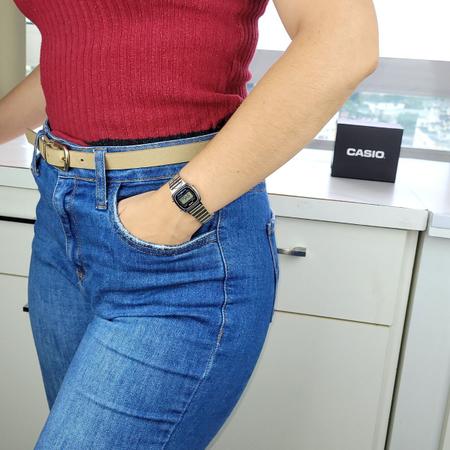 Imagem de Relógio de Pulso Casio Feminino Vintage Resistente Àgua Alarme Cronometro Quartz Pequeno Mini Aço Inox Quadrado Digital Prata LA670WA-1DF