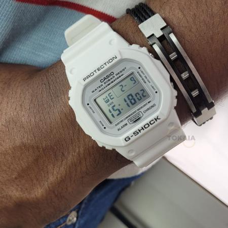 Imagem de Relógio de Pulso Masculino Casio G-shock Digital Prova Dágua 200 Metros Resistente Choques Quadrado Esportivo Preto Branco Série Dw-5600