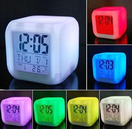 Imagem de Relógio Digital De Mesa Despertador Cubo Com Led 7 Cores