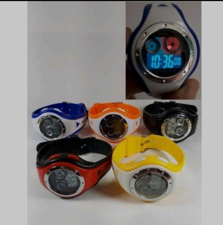 Imagem de Relógio Digital Infantil para Crianças Esportivo Silicone Luz Led colorido Cronômetro/Calendário Alarme Sport