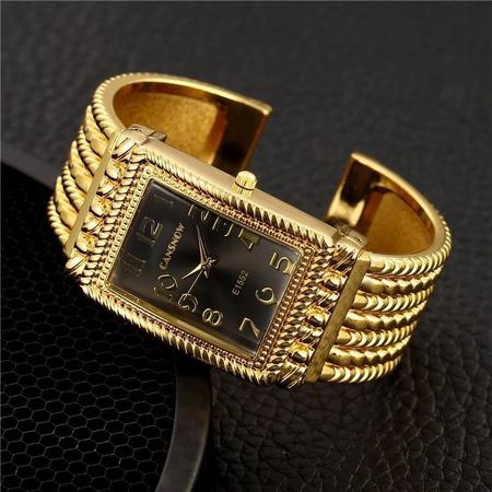 Imagem de Relógio Dourado Feminino Kit Veneza C/ Pulseira Berloque + Colar presente