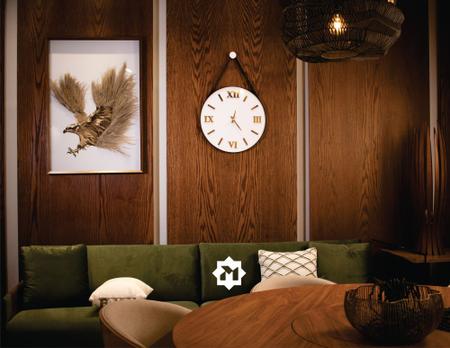 Imagem de Relógio Parede ADNET 50cm, Fundo Branco, Algarismos Romanos 3D Dourados, Alças em Couro cor Preta.