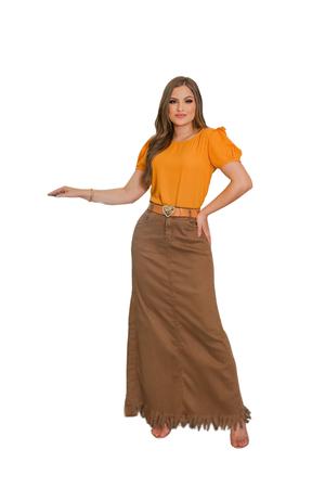 Saia longa combina sales com que blusa