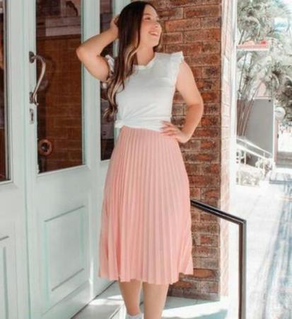 Blusa para usar com saia hotsell plissada midi