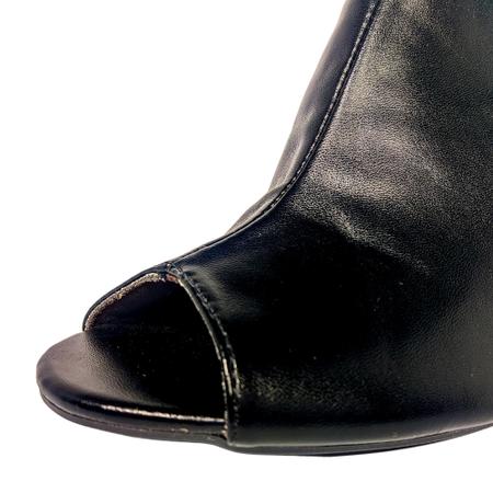 Imagem de Sandália Feminina Ankle Boot Preto Fechada Salto Alto