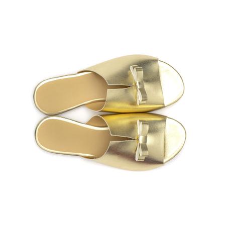 Sandalia rasteira peep toe 2025