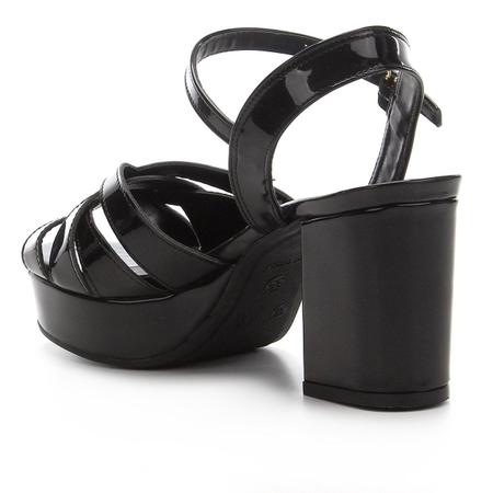 Sandalia meia pata best sale baixa