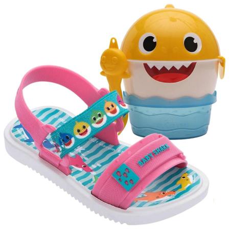 Sandalia infantil feminina deals com brinquedo