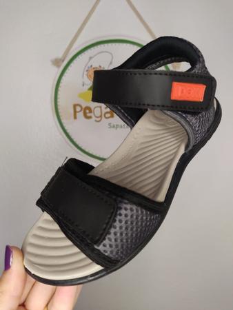 Sand lia Infantil Masculina Dok Preta Tamanho 33 Pega Pega