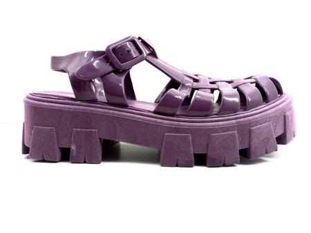 Sandália Tratorada Fechada Flat Confort Giovana Feminino Adulto Ref 1619 Imagem de Sandália Tratorada Fechada Flat Confort Giovana Feminino Adulto Ref 1619