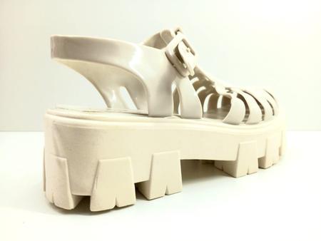 Sandália Tratorada Fechada Flat Confort Giovana Feminino Adulto Ref 1619 Imagem de Sandália Tratorada Fechada Flat Confort Giovana Feminino Adulto Ref 1619