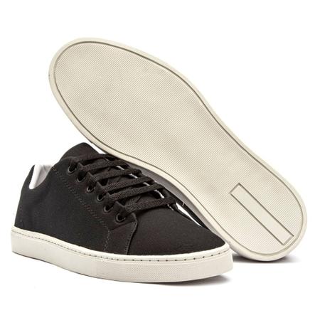 Sapatênis Design Casual Homem Preto/Branco - Rosa Helena Imagem de Sapatênis Design Casual Homem Preto/Branco