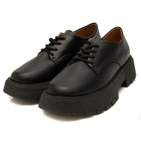 Vizzano oxford store