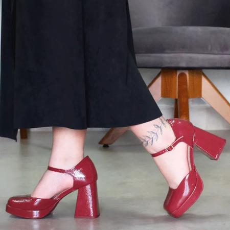 Sapato vermelho plataforma 2025