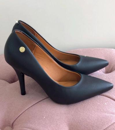 Sapato Feminino Vizzano Preto de Salto Alto Bico Fino Social