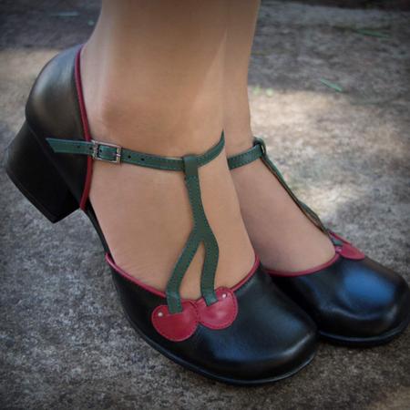 Sapato Retrô em couro Cherry - Calçados Femininos - Magazine Luiza