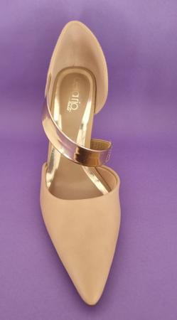 Scarpin hotsell com fita