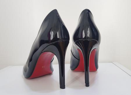 sapato sola vermelha scarpin preto verniz bico fino salto alto 9,5 cm novo  tamanho 39 - Scarpin Feminino - Magazine Luiza