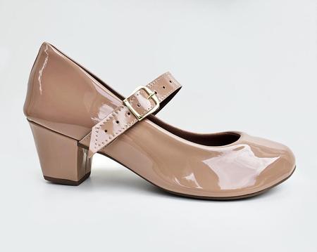 Scarpin Boneca Bege Nude Linha Conforto Boneca - Attos Calçados Imagem de Scarpin Boneca Bege Nude Linha Conforto Boneca