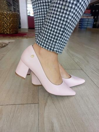 Scarpin rosa store bebe salto baixo