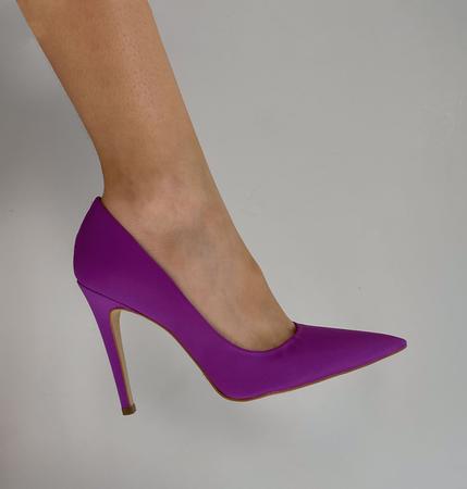 Scarpin roxo 2025