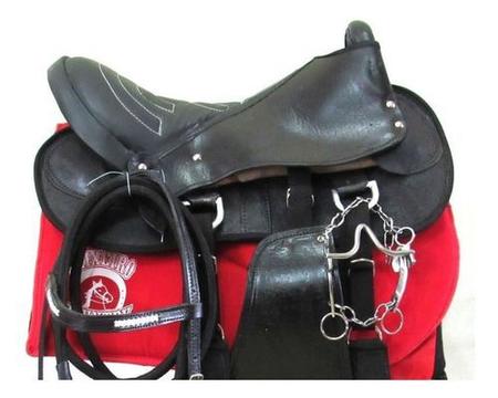 Imagem de Sela Preta Para Cavalo Australiana Simples Completa + Acessórios