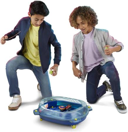 BEYBLADE Burst Rise Hypersphere Vertical Drop Battle Set - Pião de Batalha  e Acessórios - Magazine Luiza