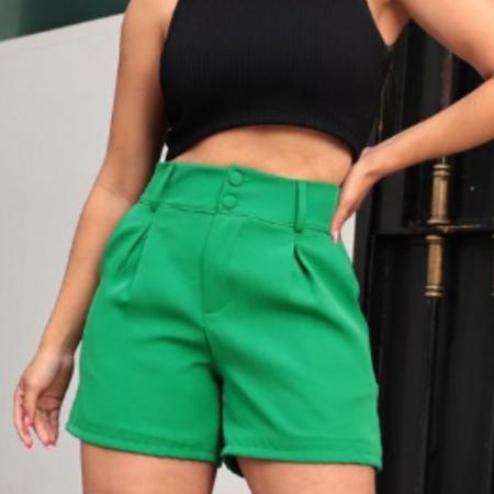Short alfaiataria feminino dois bot es modelo sem cinto tecido