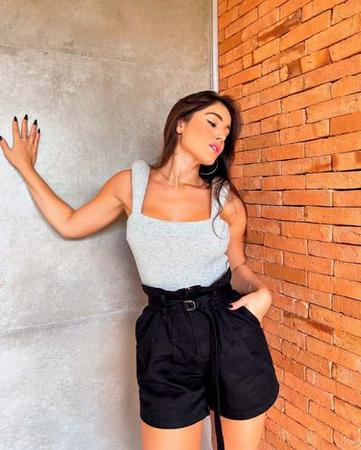 Shorts cintura top alta c