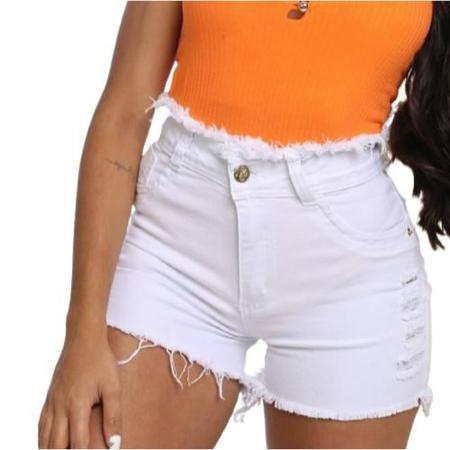 Short hotsell branco desfiado
