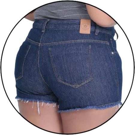 Shorts Jeans Bermuda Plus Size Curto Desfiado Cintura Alta - Wild Imagem de Shorts Jeans Bermuda Plus Size Curto Desfiado Cintura Alta