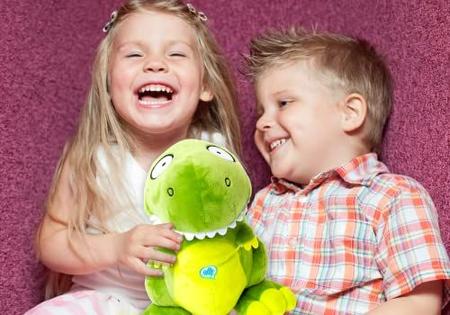 Imagem de Silly Sounds Plush Talking Dinosaur Stuffed Animal - Faz mais de 20 sons bobos - arrotos, peidos e rugidos - 10 polegadas - T-Rex - Therapy Doll