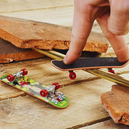 Skate De Dedo Com Rampa Barato Skate Fingerboard Radical, Magalu Empresas