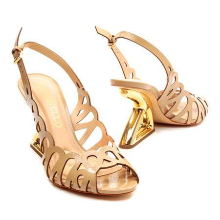 Imagem de Slingback Verniz Bege Salto Alto Cecconello 2506001-1