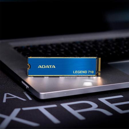 Imagem de SSD Adata Legend 710, 1TB, M.2 2280, PCIe GEN3x4, NVMe 1.4, Leitura: 2.400 MB/s e Gravação: 1.800 MB/s, Azul - ALEG-710-1TCS