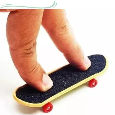 Skate de Dedo Brinquedo Extremo e Radical Mini Skate Para Dedos - Escorrega  o Preço