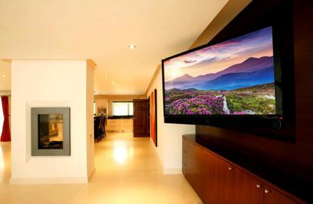 Imagem de Suporte de parede para tv com 3 movimentos tela de 55 a 85 polegadas com inclinação - suporte para painel de madeira rack hack
