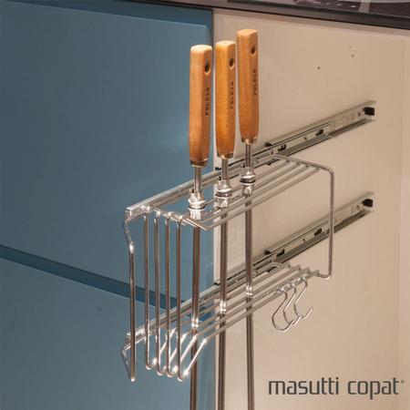 Imagem de Suporte Porta Espetos de Embutir na Lateral do Móvel com 3 Ganchos Masutti Copat Aço Cromado
