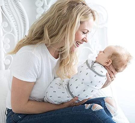 Imagem de SwaddleDesigns 6-way Omni Swaddle Sack com Wrap & Arms Up Sleeves & Mitten Cuffs, Transição Fácil Swaddle, Melhor Sono para Meninos e Meninas Recém-nascidos, Cinza Heathered, Pequeno, 0-3 Meses