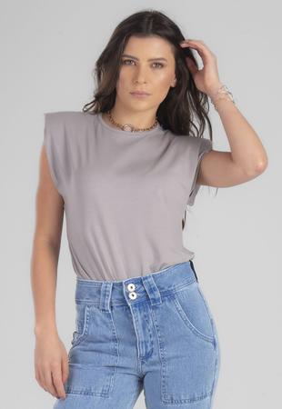 muscle tee com ombreira
