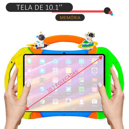 Tablet digital infantil e streaming de filmes na internet em um forte