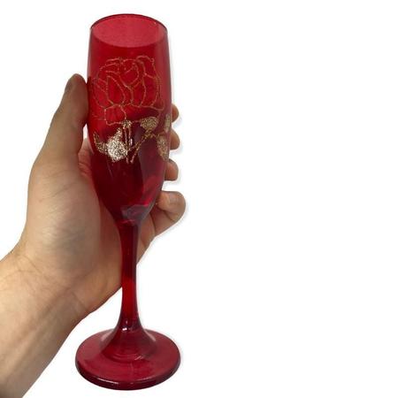 Taça Pomba Gira Rosa Vermelha Cristal Super Luxo - Vidro - Bialluz Presentes Imagem de Taça Pomba Gira Rosa Vermelha Cristal Super Luxo - Vidro