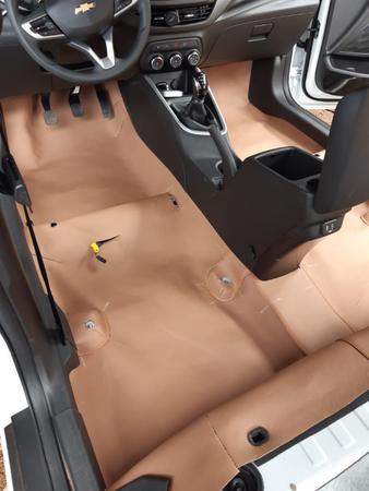 Imagem de Tapete Auto para Assoalho em PVC Fosco do Fiat Strada  Working Cabine Dupla