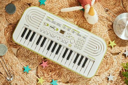 Teclado Infantil Casio Casiotone SA-80 com 44 Teclas