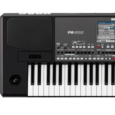 Imagem de Teclado Korg Arranjador PA600 PA600-BR 61 Teclas Profissional + Capa Acolchoada + Pedal Sustain