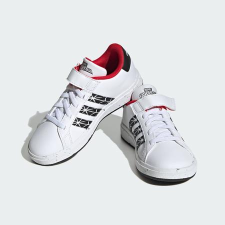 Adidas superstar hot sale marvel