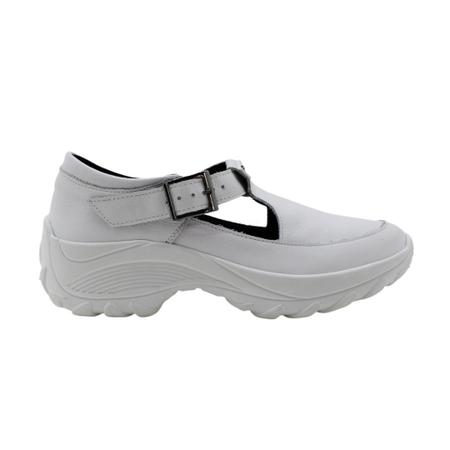 Tenis assandalhado 2025