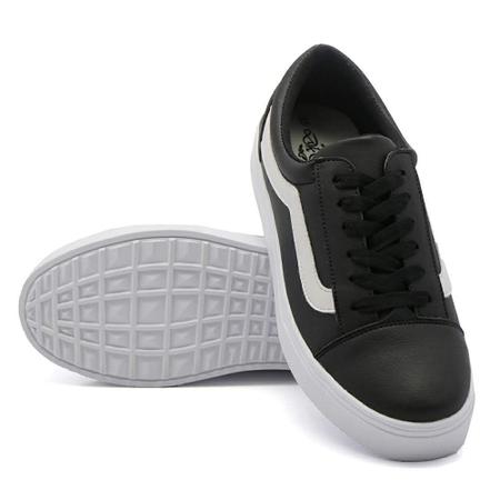 Imagem de Tênis Casual Dk Shoes com Cadarço Listra Lateral e Sola Borracha Confortavel