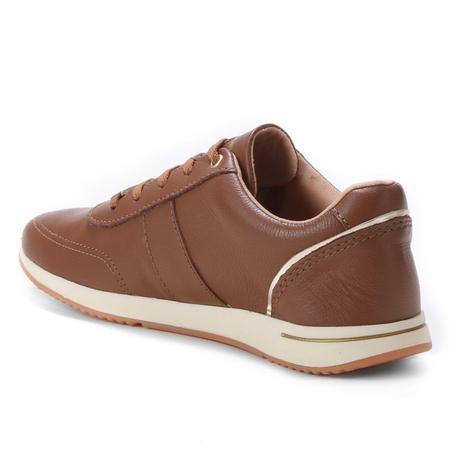 Tenis cravo e canela caramelo 2025